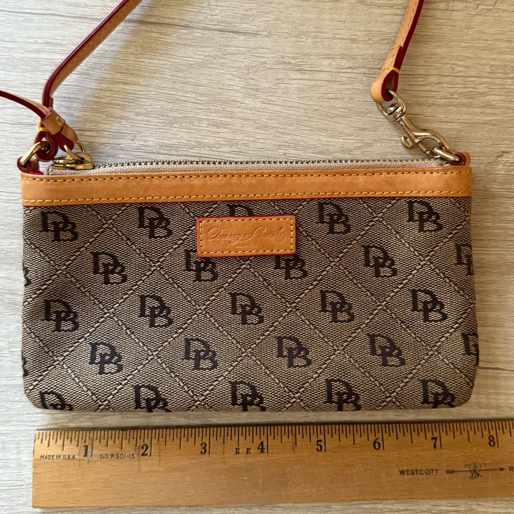 Dooney & Bourke Wristlet - Picture 5 of 9
